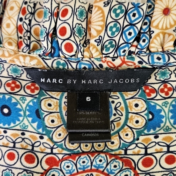 Marc Jacobs Floral and Paisley Print Ruffle Silk Dress in Cream and Green Size 6 - Picture 8 of 14